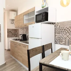 https://suite-garibaldi.sicilyhotelsitaly.net